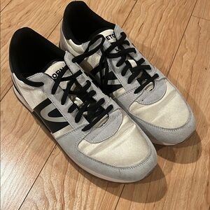 Tretorn gold  and Black Sneakers